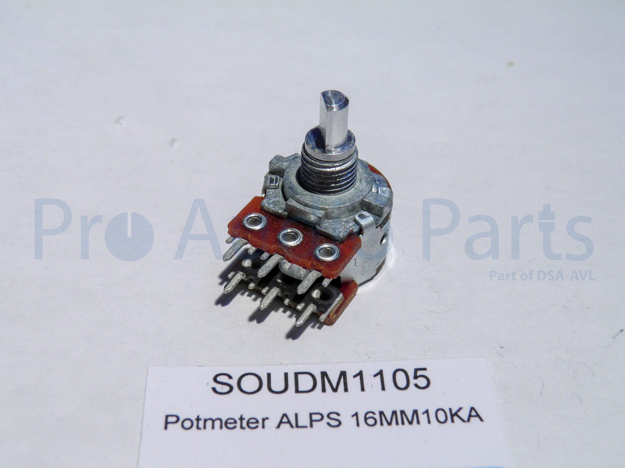 DM1105 - Potmeter 10KAx2 16MM D-Shaft (S)