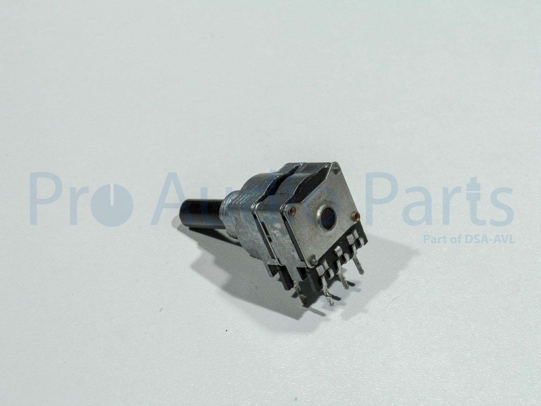 D&R10300207 - Potentiometer 22KBx2 12MM