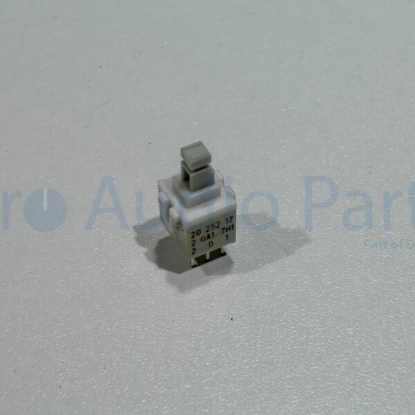 Dateq Switch momentary