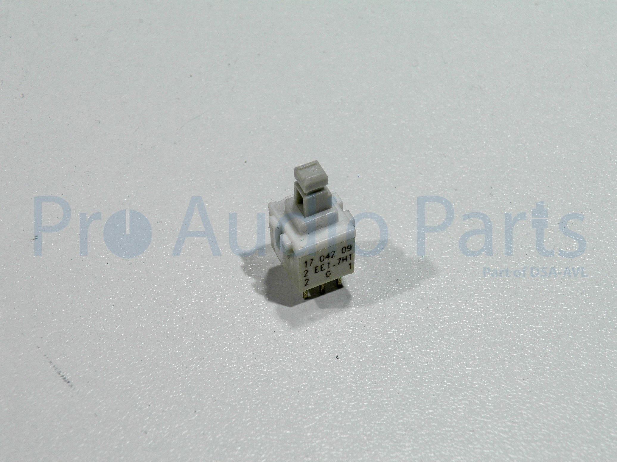 Dateq Switch Latching