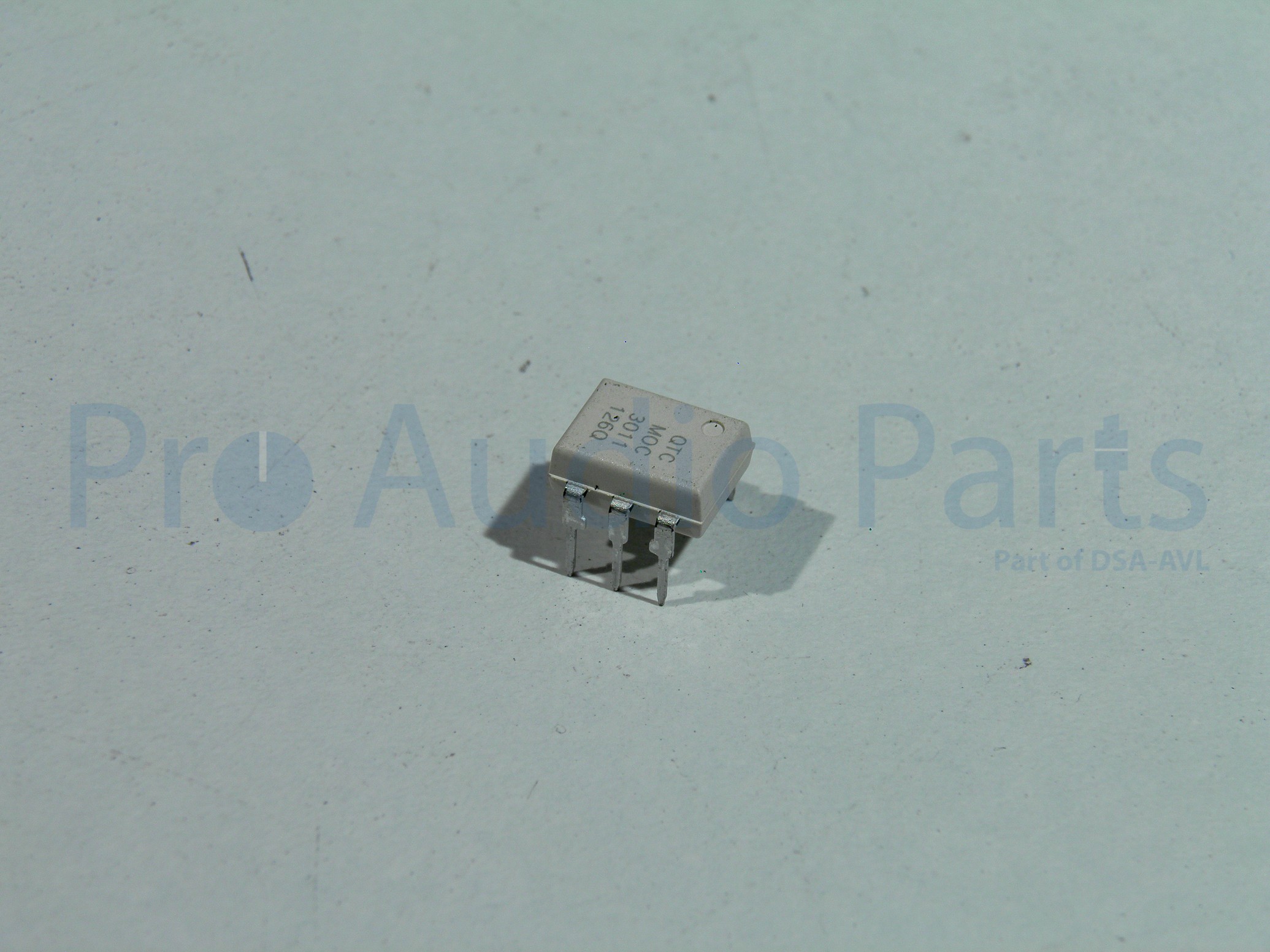 IC optocoupler MOC3011 Crown part nummer C7665-0