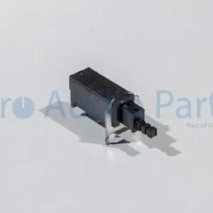 V3127000 – Yamaha 01V96 powerswitch